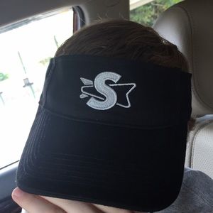 Meet your Posher, Hunter